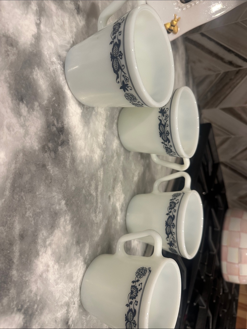 TITLE: Vintage Pyrex Old Town Blue Onion #1410 Mugs – Set of 4